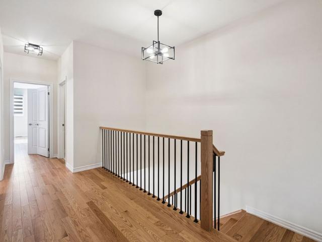 Townhouse for rent in Burlington, Ontario