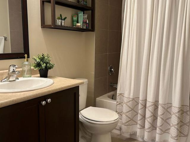 Apartment for rent in Farewell, Oshawa