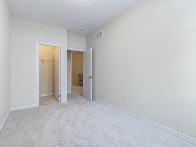 Townhouse for rent in Burlington, Ontario
