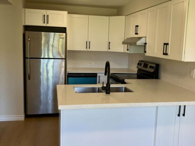Townhouse for rent in Holly, Barrie