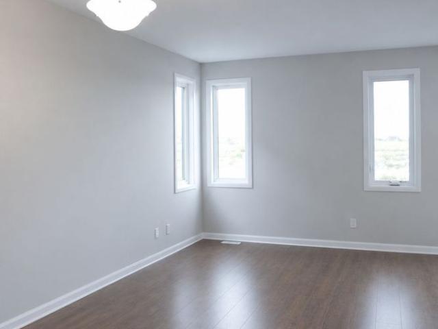Townhouse for rent in Barrhaven West, Ottawa