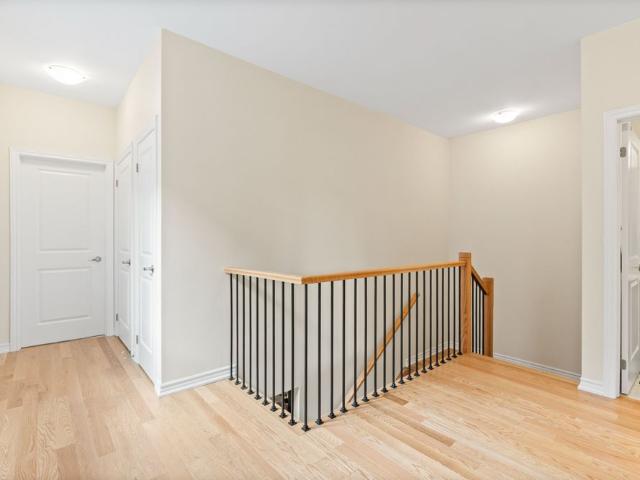 Townhouse for rent in Burlington, Ontario