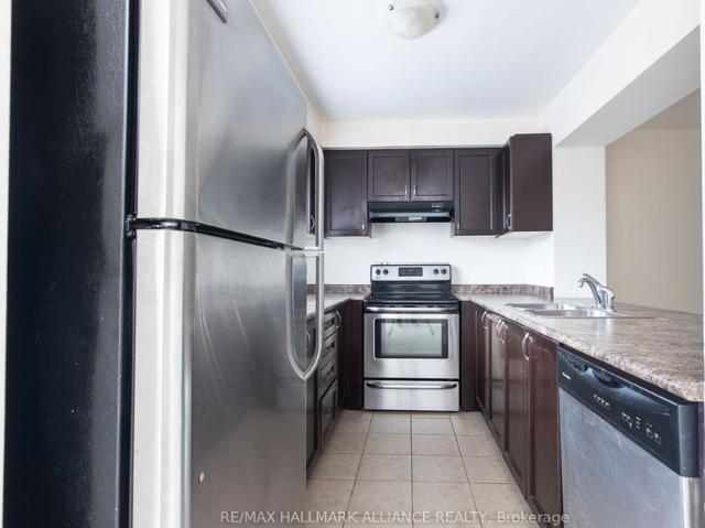 Townhouse for rent in Georgina, Ontario