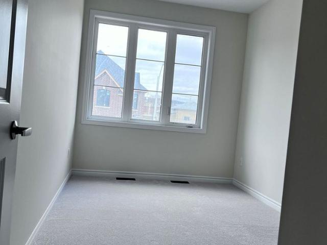 Townhouse for rent in Burlington, Ontario