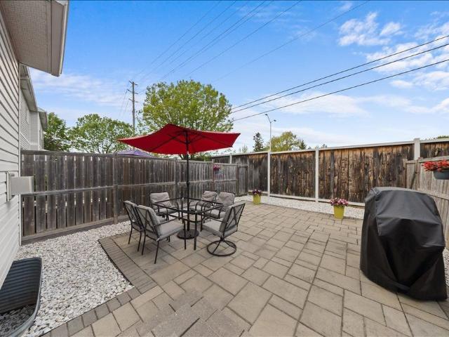 Townhouse for rent in Mulhurst Bay, Ontario