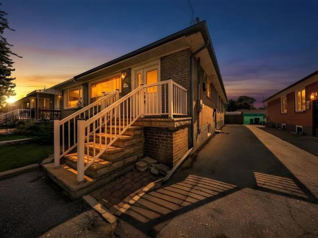 House for rent in Brampton, Golden Horseshoe