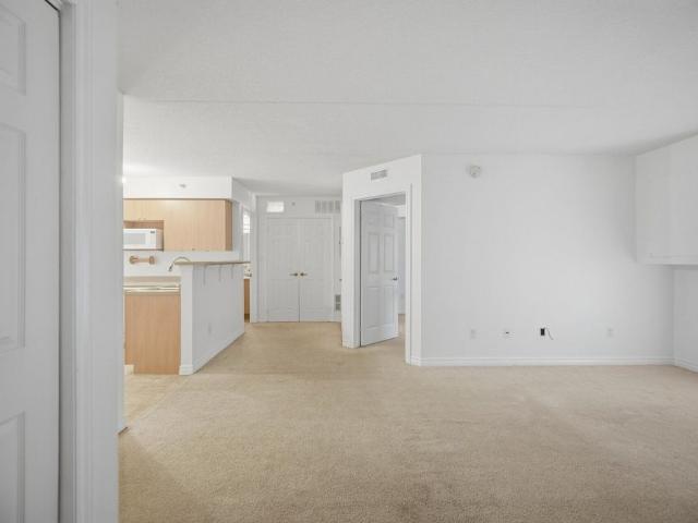 Apartment for rent in Milton, Golden Horseshoe