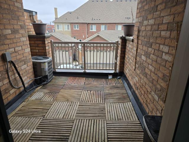 Townhouse for rent in Mayfield Village, Brampton