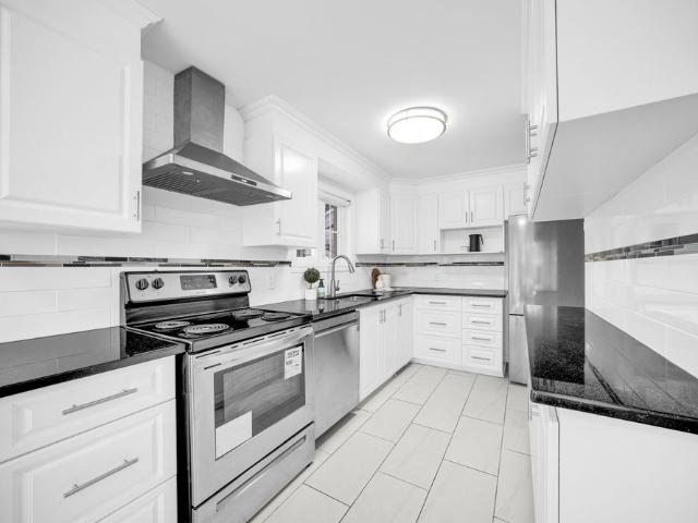 Apartment for rent in Mulhurst Bay, Ontario