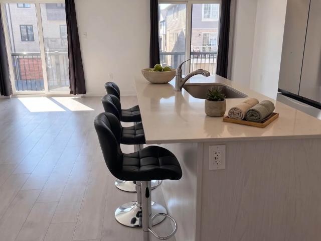 Apartment for rent in Hewitt's Gate, Barrie