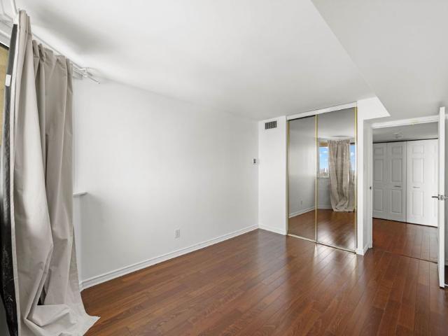 Apartment for rent in Mulhurst Bay, Ontario