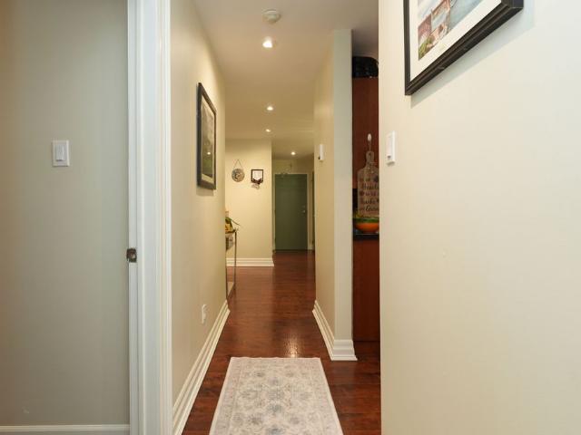 Apartment for rent in Oakville, Golden Horseshoe