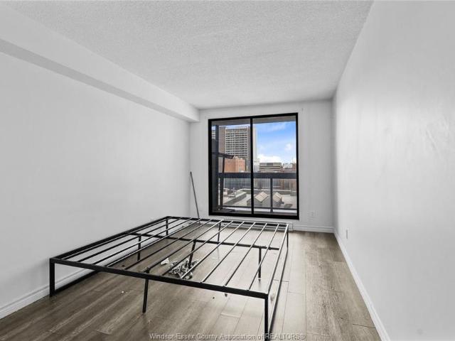 Apartment for rent in Lakeshore, Southwestern Ontario