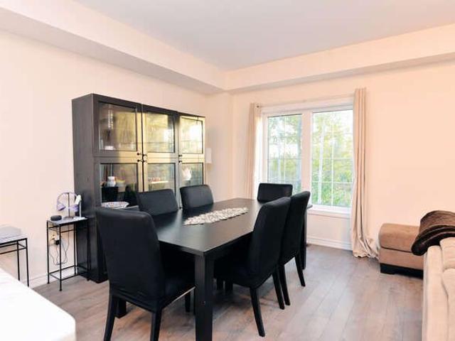 Townhouse for rent in Shelburne, Central Ontario