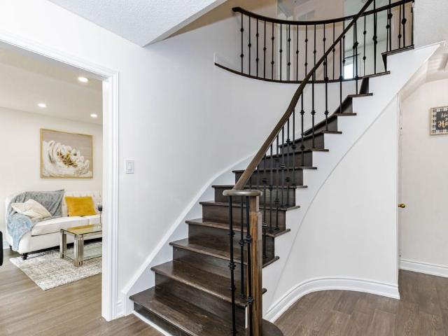 House for rent in Pickering, Golden Horseshoe