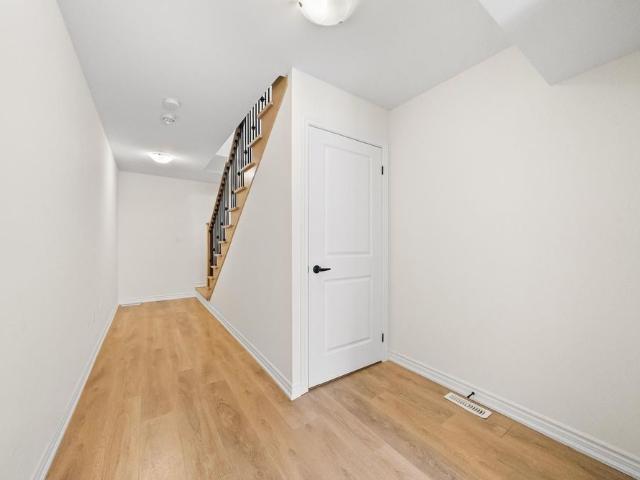 Townhouse for rent in Aurora, Golden Horseshoe