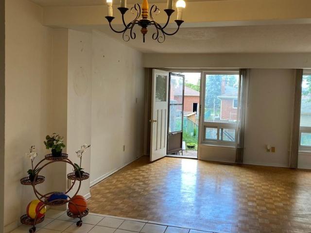 Townhouse for rent in Woburn, Ontario