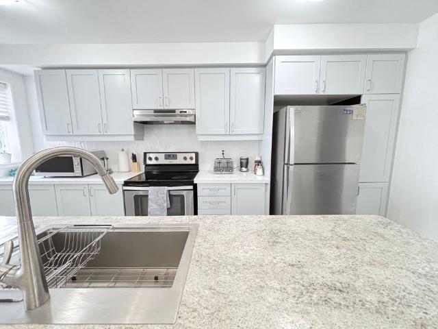 Townhouse for rent in Milton, Ontario