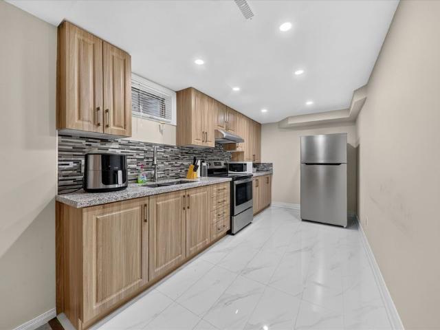 House for rent in Pickering, Golden Horseshoe