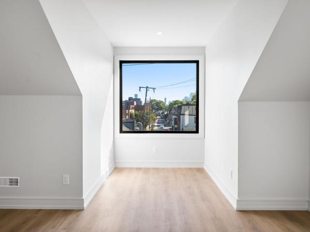House for rent in Spadina—Fort York, Toronto