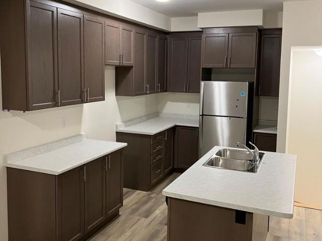 Townhouse for rent in Ancaster, Ontario