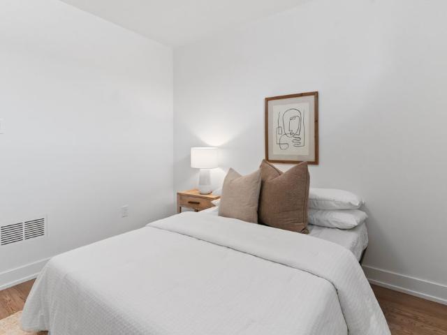 Apartment for rent in Etobicoke—Lakeshore, Toronto