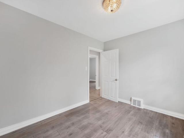 House for rent in Etobicoke—Lakeshore, Toronto