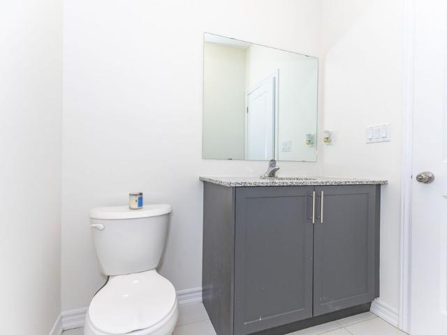Townhouse for rent in Aurora, Golden Horseshoe
