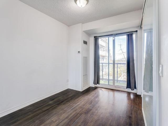 Apartment for rent in York Centre, Toronto