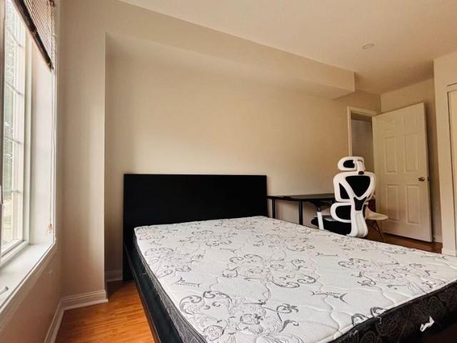 Apartment for rent in Buttonville, Markham