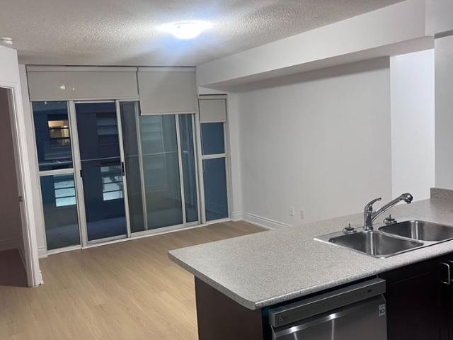 Apartment for rent in Whitby, Golden Horseshoe