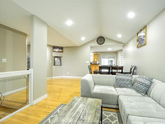 Room for rent in Lakeshore, Southwestern Ontario