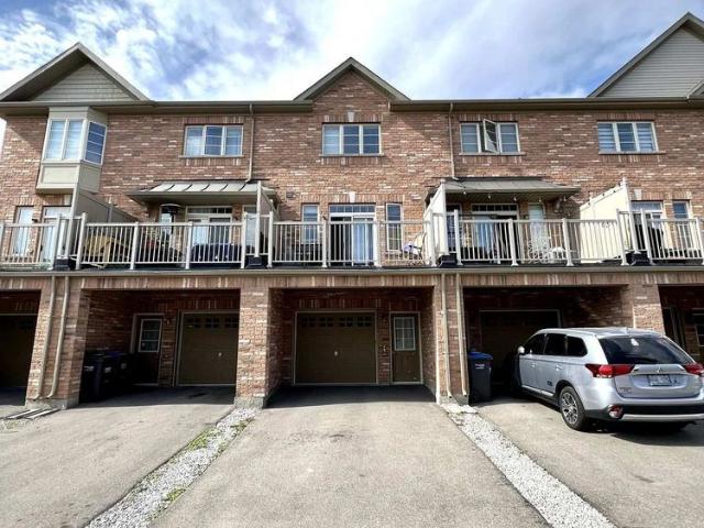 Townhouse for rent in Mayfield Village, Brampton
