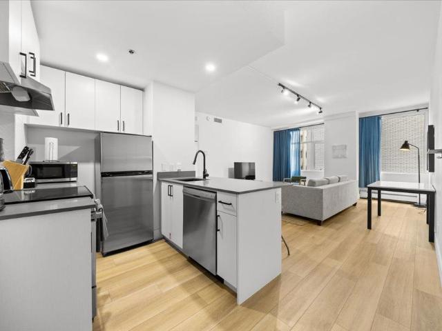 Apartment for rent in Somerset, Ottawa