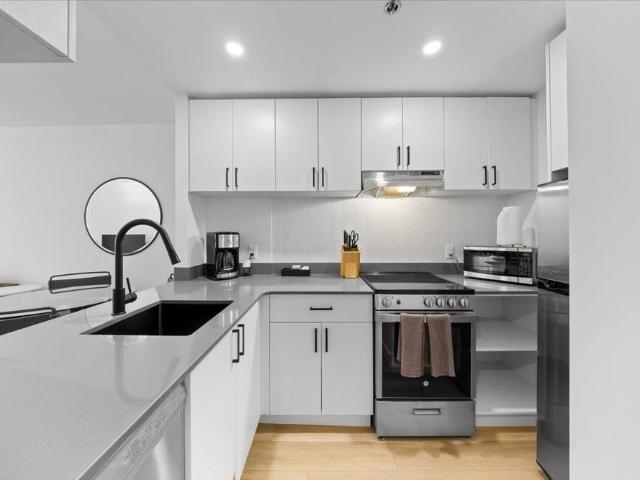Apartment for rent in Somerset, Ottawa