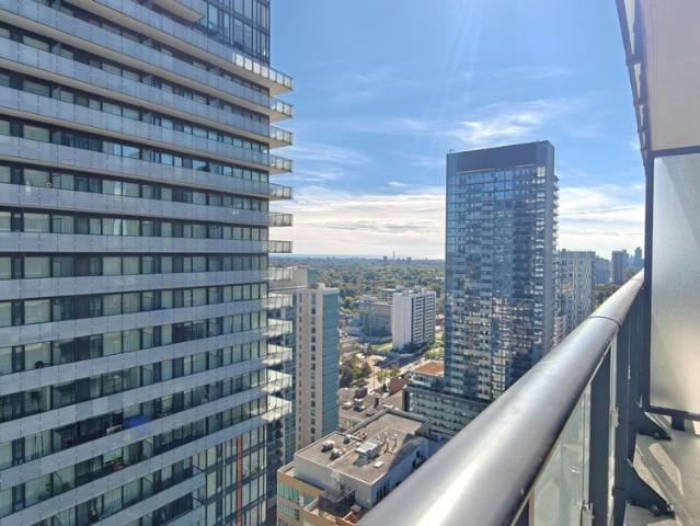 Apartment for rent in Toronto—St. Paul's, Toronto
