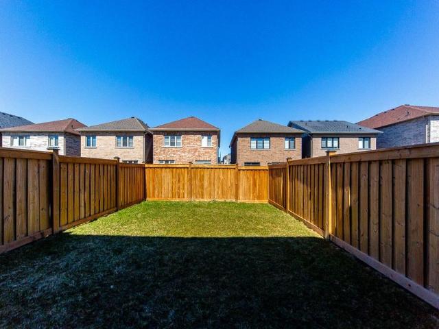 Townhouse for rent in Durham, Ontario