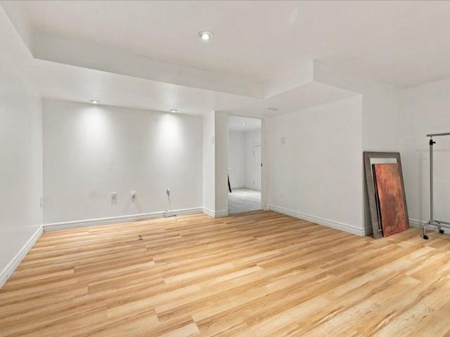 House for rent in Oakville, Golden Horseshoe