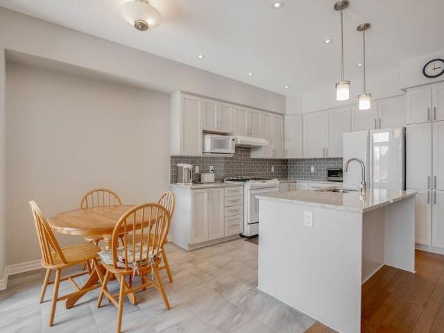 Townhouse for rent in Mulhurst Bay, Ontario