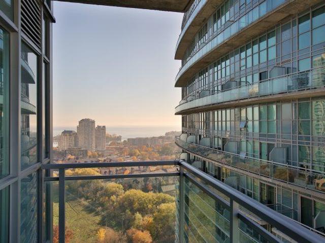 Apartment for rent in Etobicoke—Lakeshore, Toronto