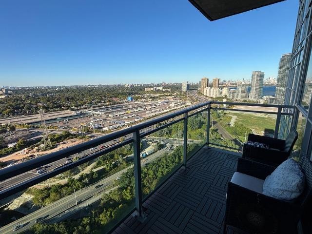 Apartment for rent in Etobicoke—Lakeshore, Toronto