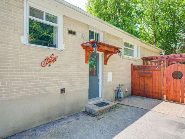 Apartment for rent in Richmond Hill, Golden Horseshoe