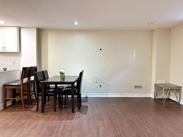 Apartment for rent in Aurora, Golden Horseshoe