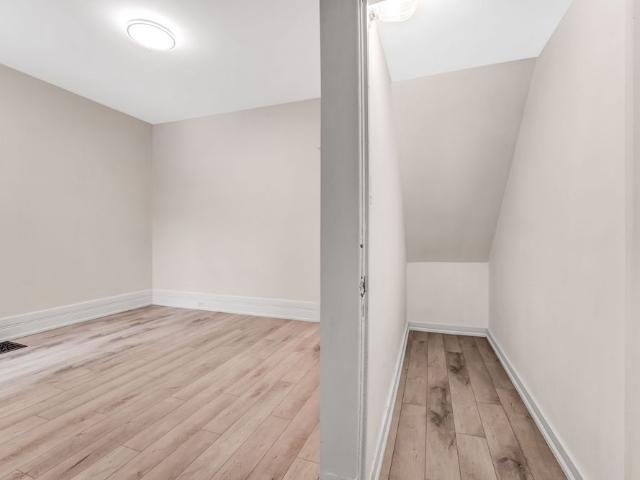 Apartment for rent in Mulhurst Bay, Ontario