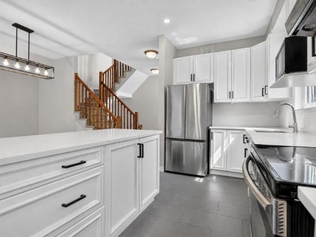 Townhouse for rent in Mulhurst Bay, Ontario