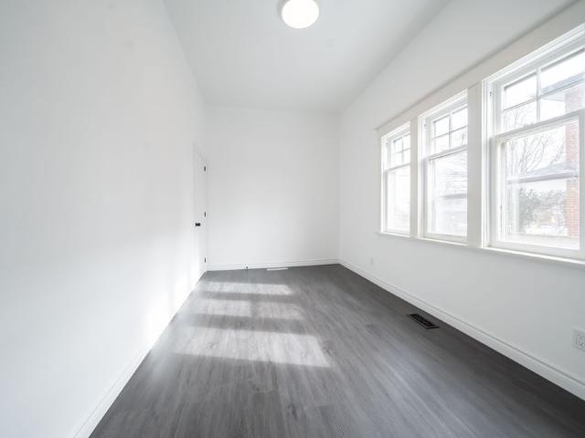 House for rent in Etobicoke—Lakeshore, Toronto