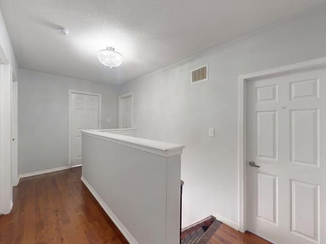 House for rent in Pickering, Golden Horseshoe
