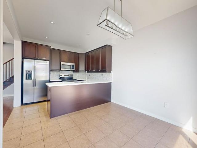 House for rent in Pickering, Golden Horseshoe