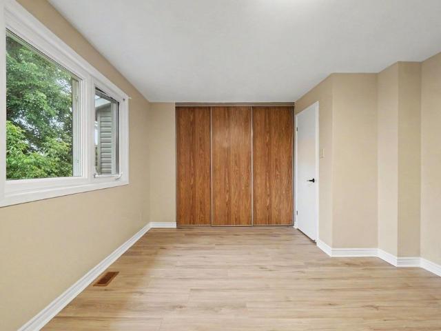 Apartment for rent in Queenswood Heights, Ottawa