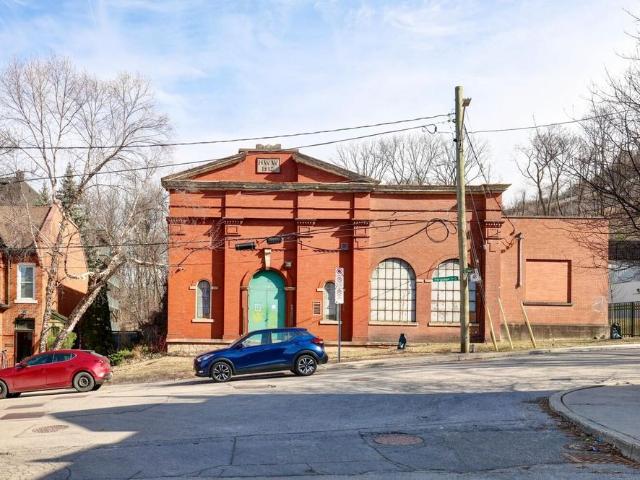 House for rent in Ancaster, Ontario